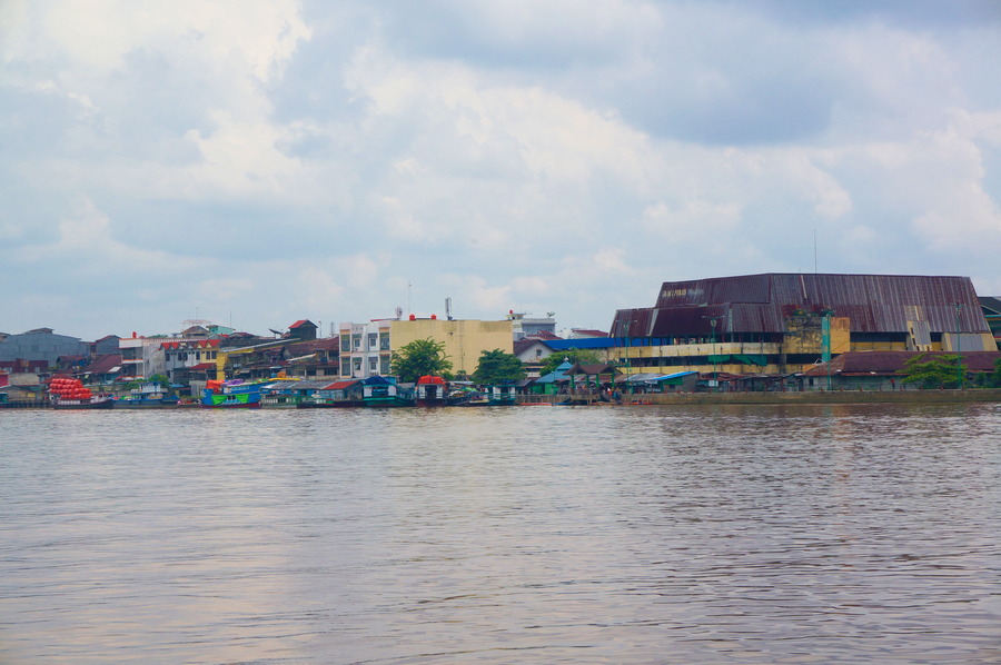 Bornéo : Pontianak et la latitude&nbsp;zéro